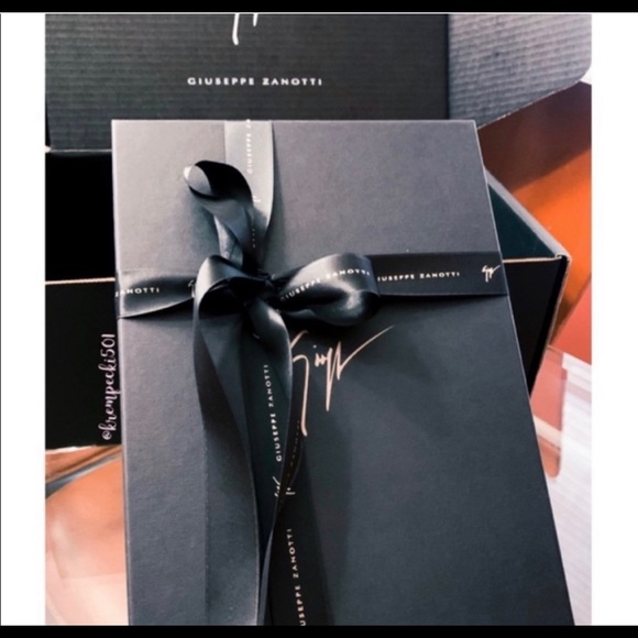 💎giuseppe zanotti NIB sock slipons with crystal - Picture 15 of 15